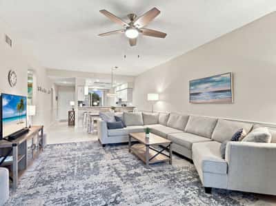 9570 High Gate Dr, Unit 1715, Sarasota, FL