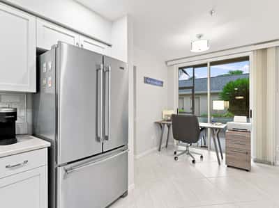 9570 High Gate Dr, Unit 1715, Sarasota, FL