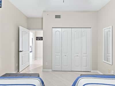 9570 High Gate Dr, Unit 1715, Sarasota, FL