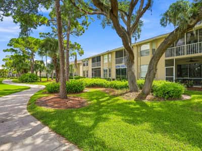 9570 High Gate Dr, Unit 1715, Sarasota, FL