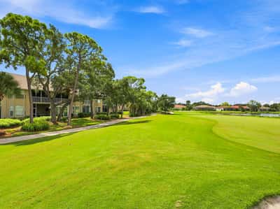 9570 High Gate Dr, Unit 1715, Sarasota, FL