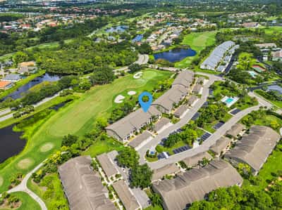 9570 High Gate Dr, Unit 1715, Sarasota, FL