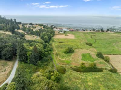 3327 Burley Road, Clinton, WA