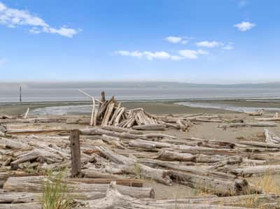 3327 Burley Road, Clinton, WA