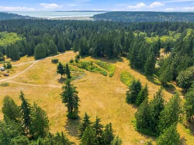 7495 Jewett Road, Clinton, WA