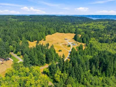 7495 Jewett Road, Clinton, WA