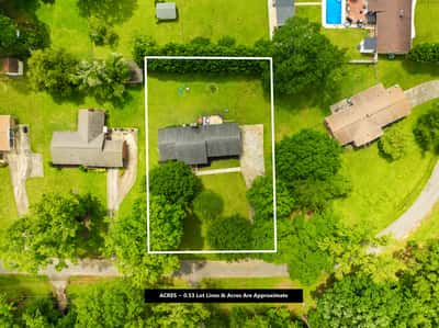 815 Lakeside Circle, Lancaster, SC