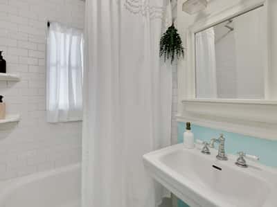 9532 SW Boones Ferry Rd, Portland, OR