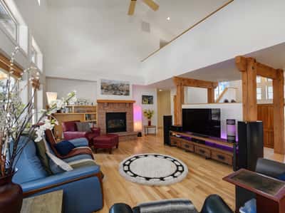 385 Vasquez Ct, Lyons, CO