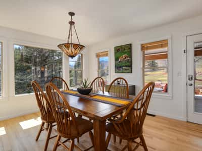 385 Vasquez Ct, Lyons, CO