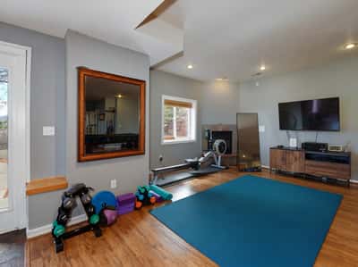 385 Vasquez Ct, Lyons, CO