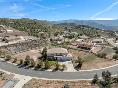 34250 McEnnery Canyon Road, Acton, CA