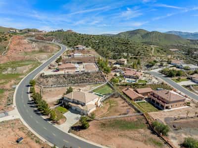 34250 McEnnery Canyon Road, Acton, CA