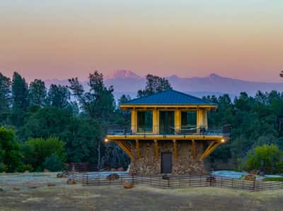 8499 Simmons Road, Redding, CA