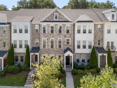 653 Hanlon Way, Alpharetta, GA