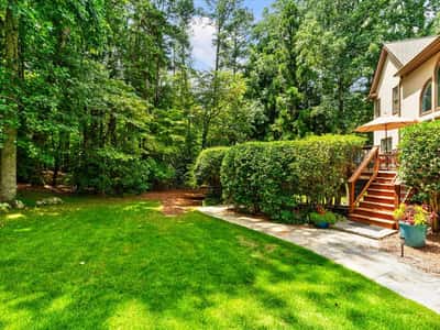 555 Treyburn View, Milton, GA