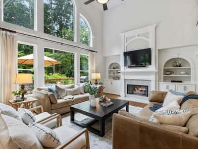 555 Treyburn View, Milton, GA