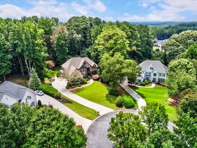 555 Treyburn View, Milton, GA