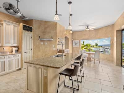 150 Cousley Dr SE, Port Charlotte, FL