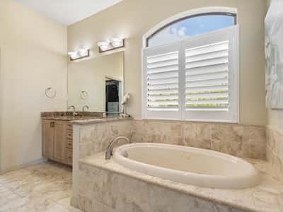 150 Cousley Dr SE, Port Charlotte, FL