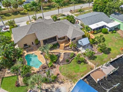 150 Cousley Dr SE, Port Charlotte, FL
