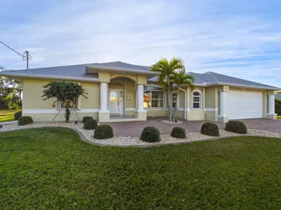 112 Tournament Rd, Rotonda West, FL