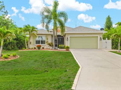 117 Beau Rivage Dr, Rotonda West, FL