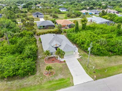 117 Beau Rivage Dr, Rotonda West, FL