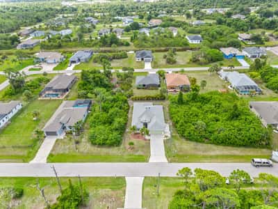 117 Beau Rivage Dr, Rotonda West, FL