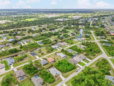 117 Beau Rivage Dr, Rotonda West, FL