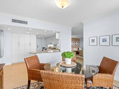 603 Longboat Club Rd Unit 202N, Longboat Key, FL