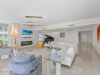 2450 Harbourside Dr, Unit 244, Longboat Key, FL