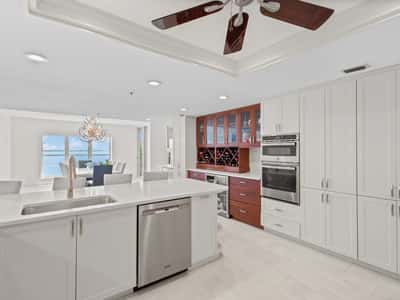 2450 Harbourside Dr, Unit 244, Longboat Key, FL