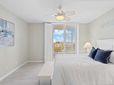 2450 Harbourside Dr, Unit 244, Longboat Key, FL