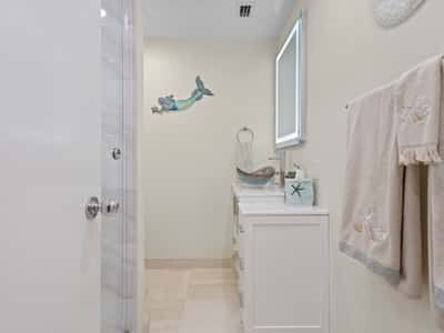 2450 Harbourside Dr, Unit 244, Longboat Key, FL