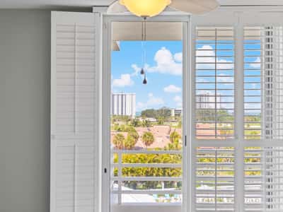 2450 Harbourside Dr, Unit 244, Longboat Key, FL