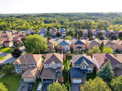 1564 Somergrove Cres, Pickering, ON