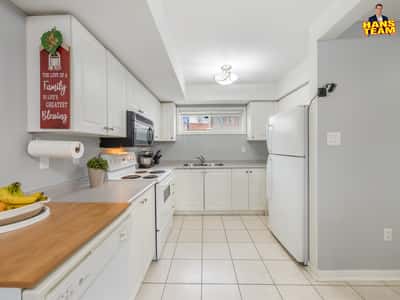 235 Ferndale Dr S 13, Barrie, ON