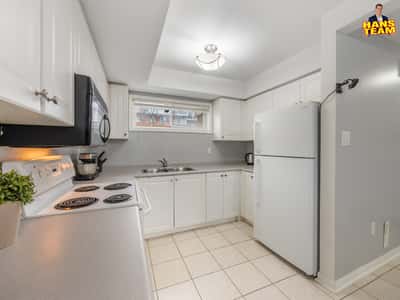 235 Ferndale Dr S 13, Barrie, ON
