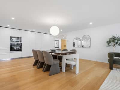 1166 Bay St., #1002, Toronto, ON