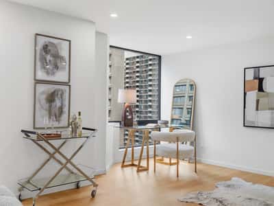 1166 Bay St., #1002, Toronto, ON