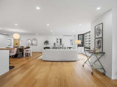 1166 Bay St., #1002, Toronto, ON