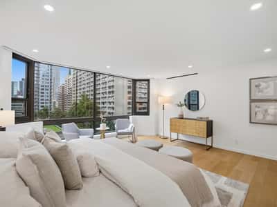1166 Bay St., #1002, Toronto, ON