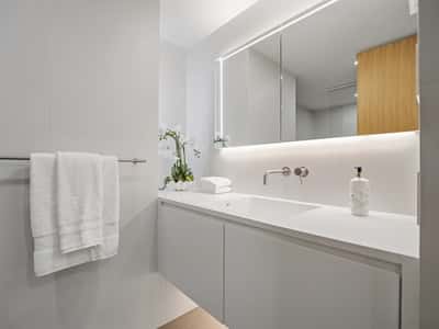 1166 Bay St., #1002, Toronto, ON