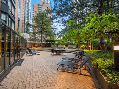 1166 Bay St., #1002, Toronto, ON