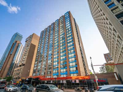 1166 Bay St., #1002, Toronto, ON