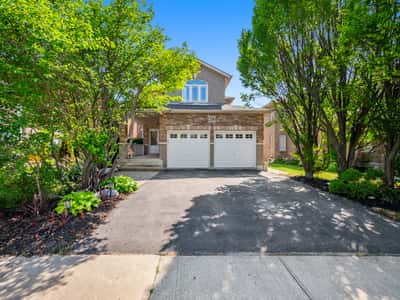 25 Meadowview Dr, Bradford, ON