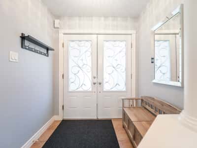 25 Meadowview Dr, Bradford, ON