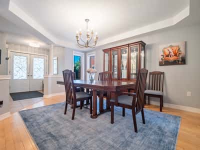 25 Meadowview Dr, Bradford, ON