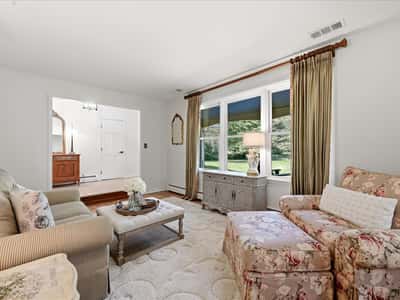 14550 Purcellville Rd, Purcellville, VA